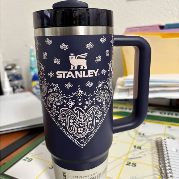 Stanley 30oz - Picture 1 of 4